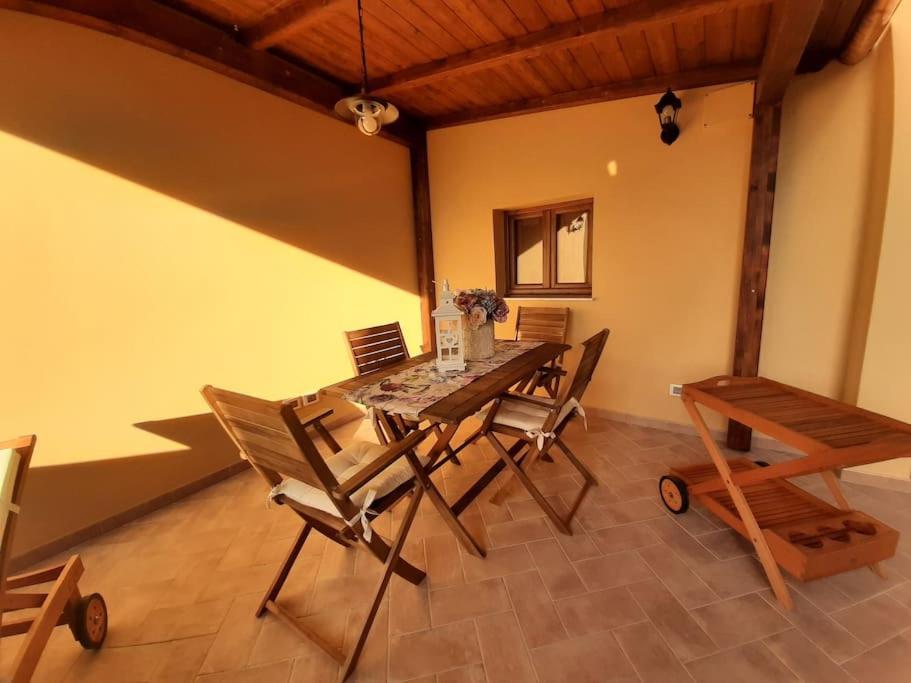 Lajatico Rentals - Terrazza Sul Tramonto Del Silenzio ภายนอก รูปภาพ